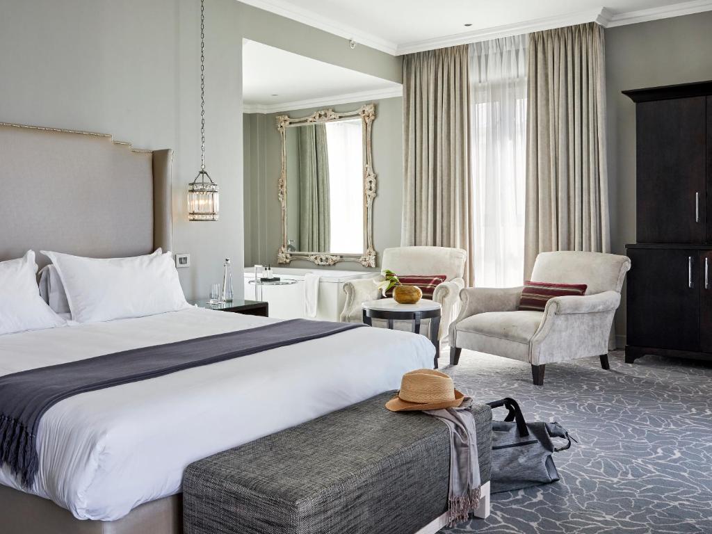 Queen Victoria hotel1