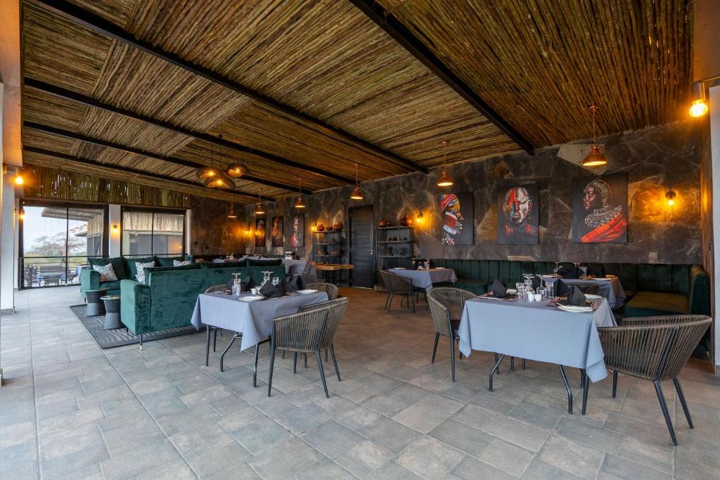 Tarangire Elephant Spring3